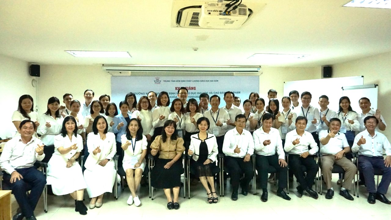 Trung tâm Kiểm định chất lượng giáo dục Sài Gòn  hoàn thành nội dung giảng dạy trực tiếp Lớp Bồi dưỡng nghiệp vụ KĐV kiểm định chất lượng giáo dục, Khóa 1-2023 