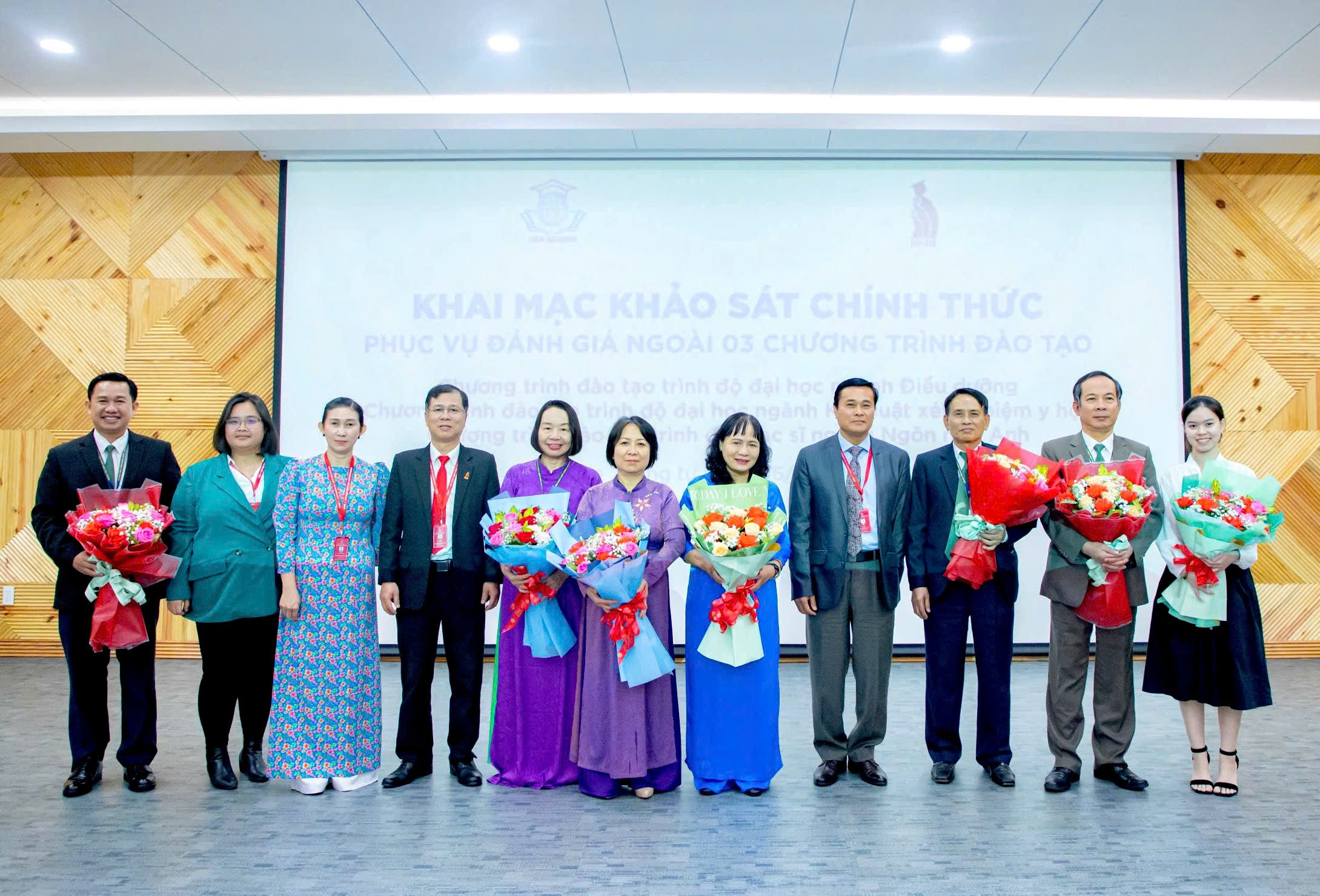 Khai mạc đợt khảo sát chính thức phục vụ kiểm định chất lượng 03 chương trình đào tạo Trường Đại học Công nghệ Đồng Nai