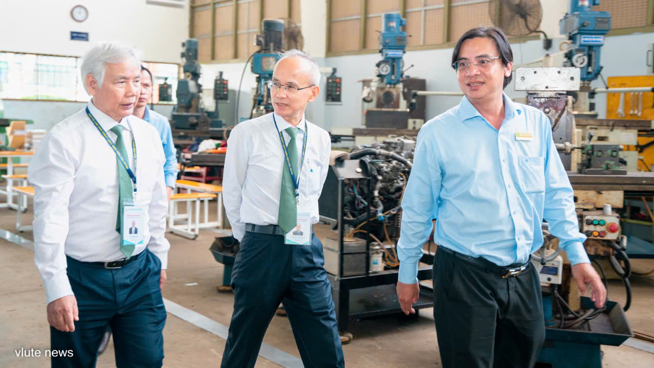  Khảo sát sơ bộ phục vụ đánh giá ngoài cơ sở giáo dục tại Trường Đại học Sư phạm Kỹ thuật Vĩnh Long