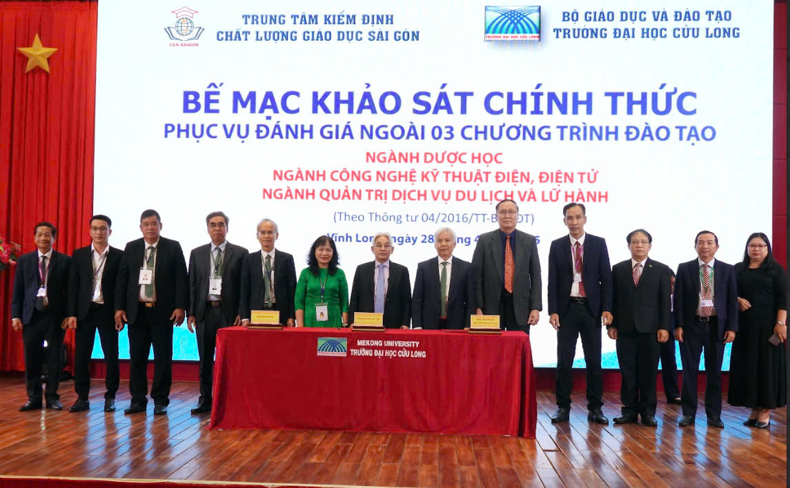 Bế mạc Khảo sát chính thức kiểm định chất lượng 03 chương trình đào tạo trình độ đại học của Trường Đại học Cửu Long