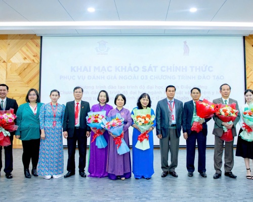 Khai mạc đợt khảo sát chính thức phục vụ kiểm định chất lượng 03 chương trình đào tạo Trường Đại học Công nghệ Đồng Nai